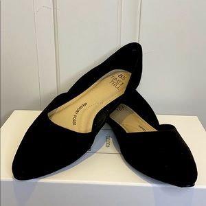 Pointed Flats